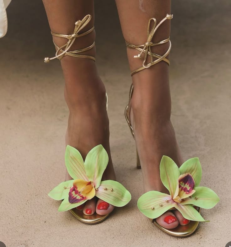 Merilyn | Open High-heeled Sandals with Cross Straps
